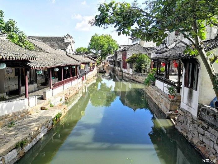 巩汉林、李金斗领衔!全国相声小品优秀节目展演温暖冬日山城